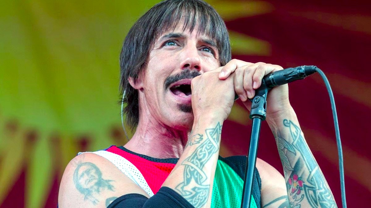 Anthony Kiedis de RHCP llora al admitir que no se considera un músico profesional