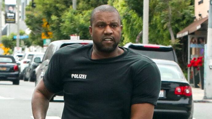 Kanye West es demandado por arrojar el celular de un paparazzi