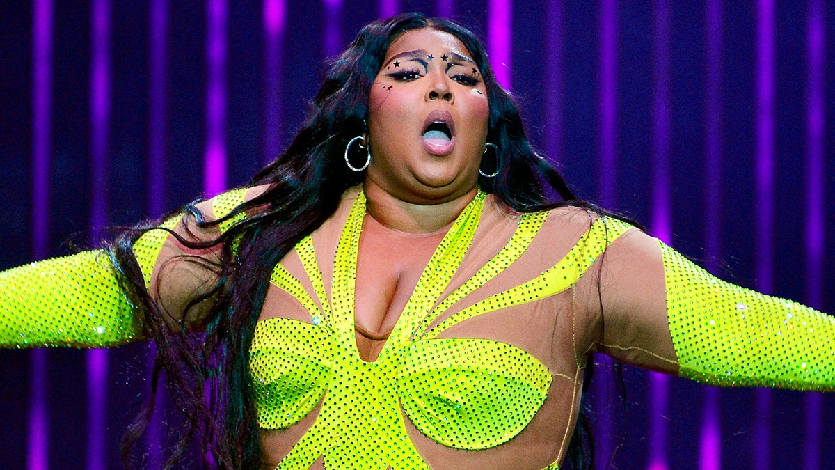 Lizzo pierde cientos de miles de seguidores en redes tras recientes acusaciones