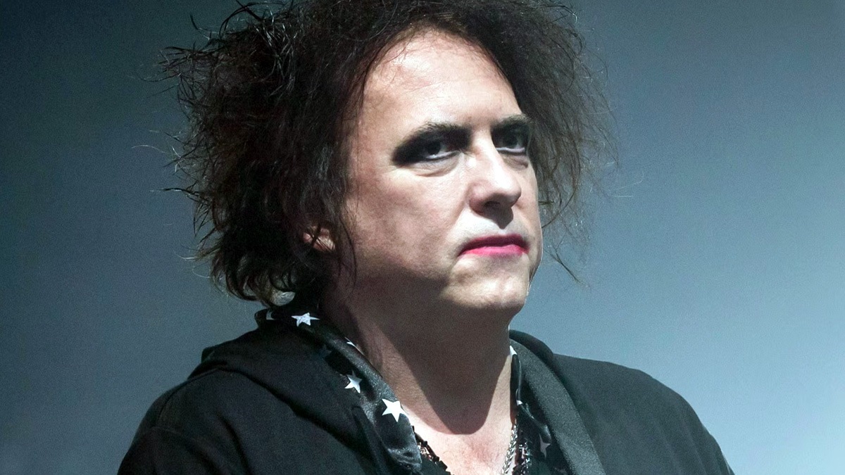 Robert Smith nombra la canción de The Cure que “más suena a The Cure” de todas