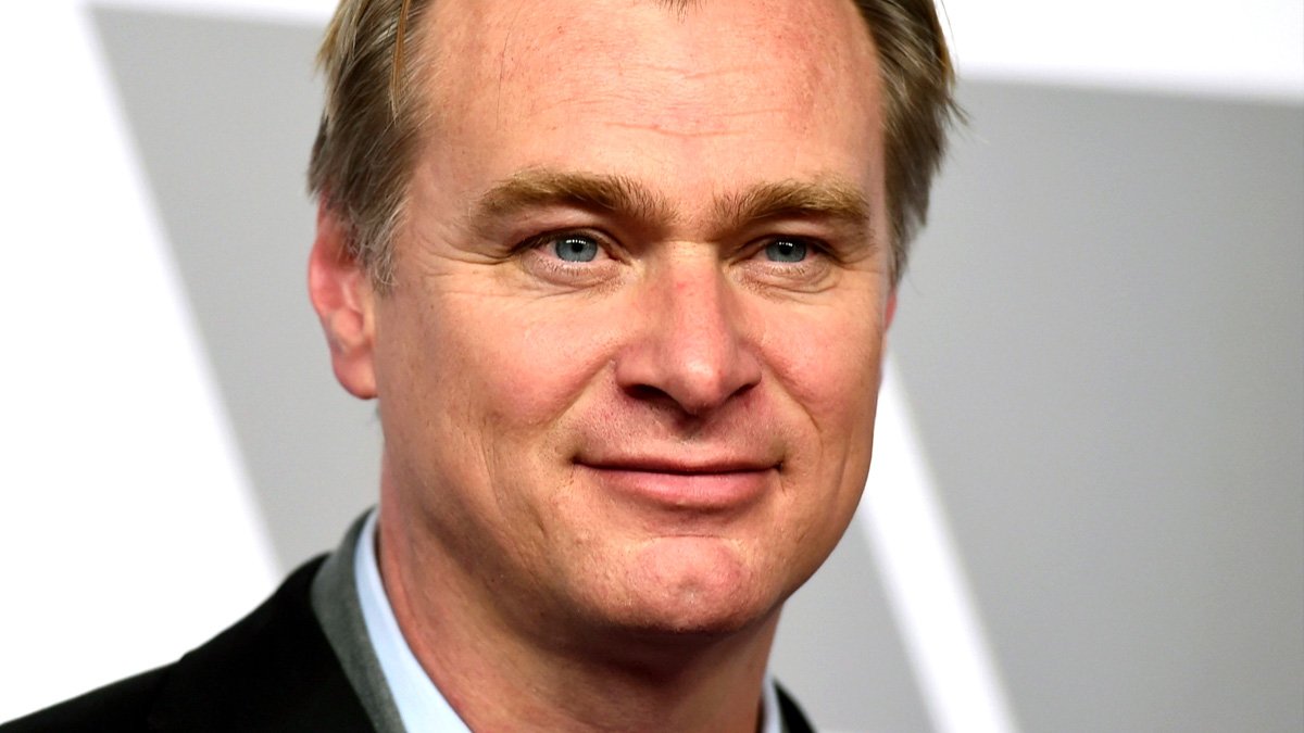 Christopher Nolan está en pláticas para dirigir dos películas de ‘James Bond’