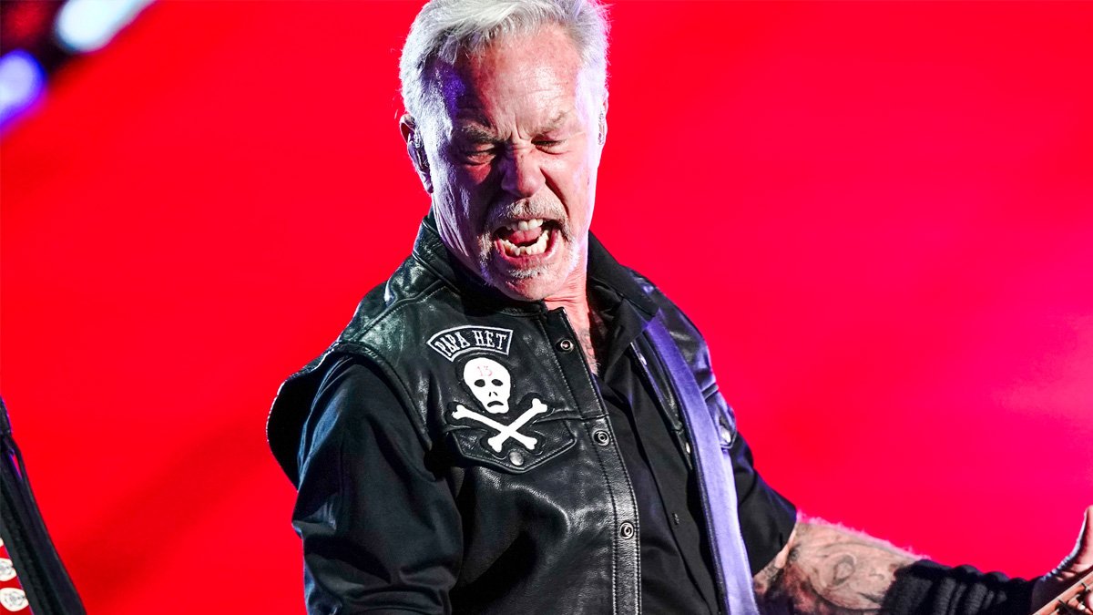 James Hetfield olvida canción de Metallica en pleno concierto y los fans reaccionan: Video