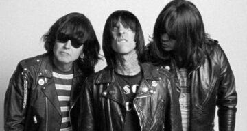 Blink-182 se convierten en los Ramones en la nueva canción “Dance With Me”