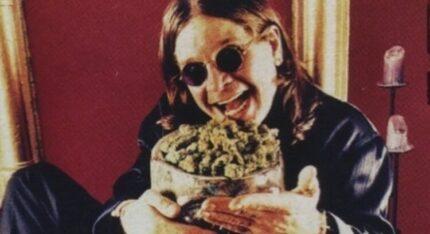 Ozzy Osbourne anuncia que está fumando marihuana otra vez