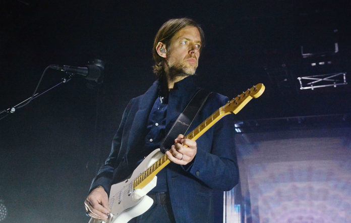 Ed O’Brien de Radiohead dice estar “muy concentrado” en su álbum solista