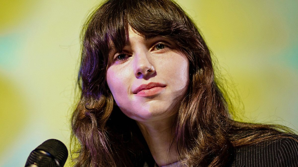 Clairo estrena nueva canción: “Nomad”