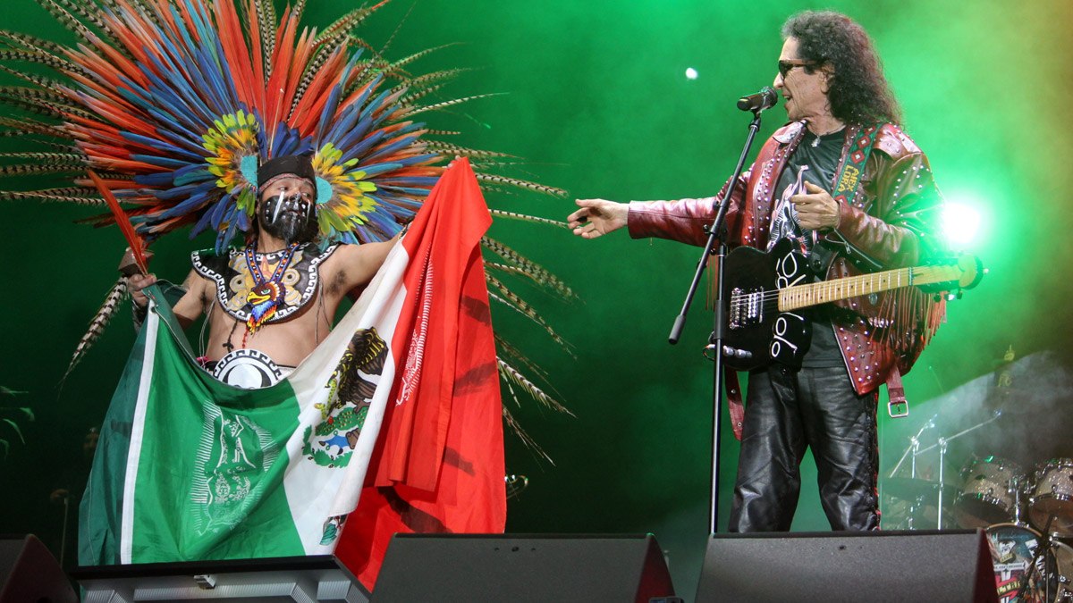 El Tri sorprende con una versión el Himno Nacional pero en estilo de “ritual azteca”
