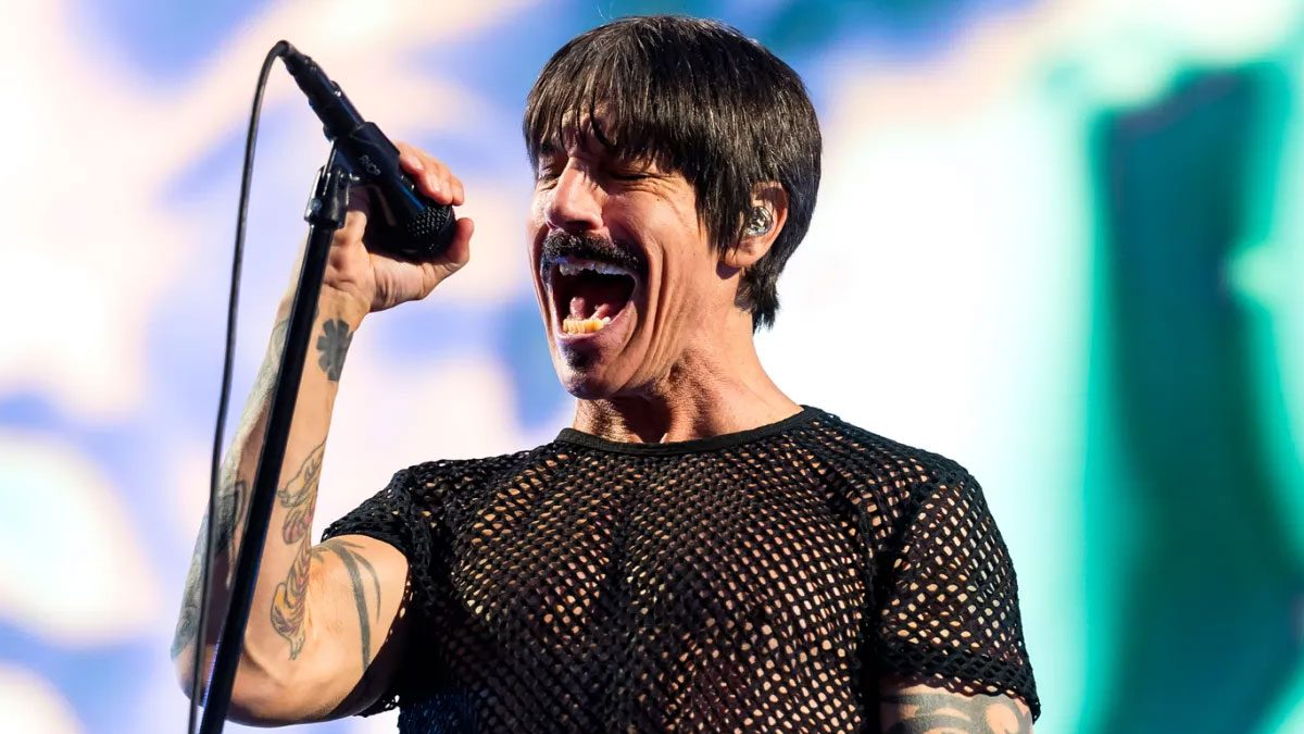 Anthony Kiedis de Red Hot Chili Peppers tiene un nuevo enemigo, un famoso del metalcore