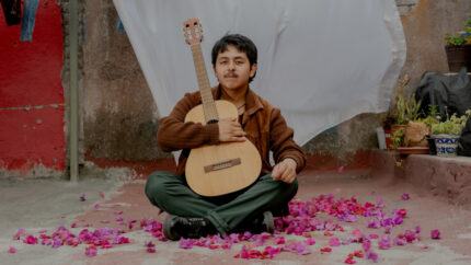 Macario Martínez finalmente lanza el video oficial de “sueña lindo, corazón”