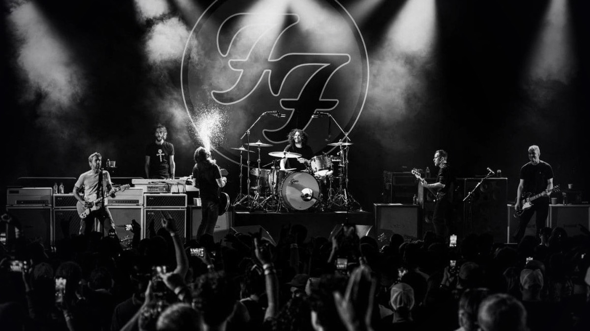 Foo Fighters estrenan baterista en vivo (es el ex-baterista de Nine Inch Nails): Video